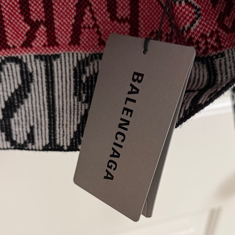 Balenciaga Black, White, and Red Love Paris-Motif Crewneck Sweater - Picture 6 of 13